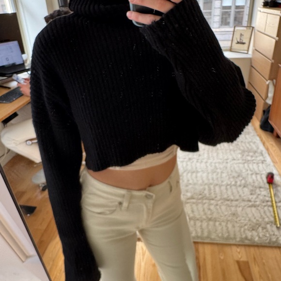 Zara cropped sweater - Picture 2 of 3